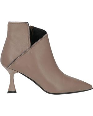 Isabelle Paris Ankle Boots Leather - Brown
