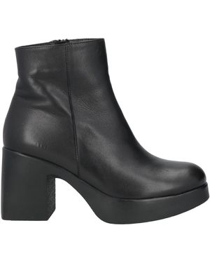 SOFIA MARE Ankle Boots - Black