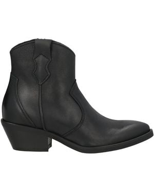 Ovyè Ankle Boots Leather - Black