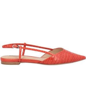 Lola Cruz Ballet Flats - Red