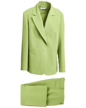 PREVIÚ Suits - Green