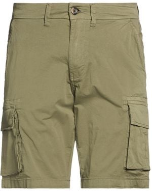 Impure Shorts & Bermuda Shorts - Green