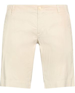 AT.P.CO Shorts & Bermuda Shorts - Natural
