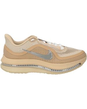 Nike Trainers - Natural
