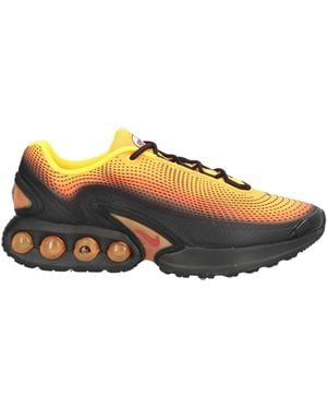 Nike Sneakers - Orange