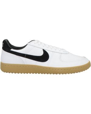 Nike Trainers - White