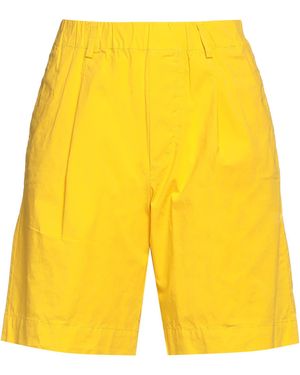 TRUE NYC Shorts & Bermudashorts - Gelb