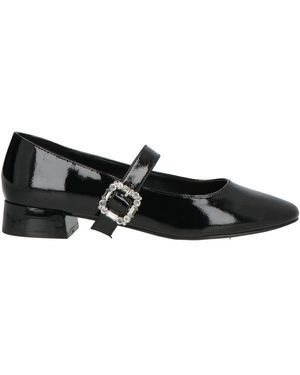 Exe' Court Shoes - Black