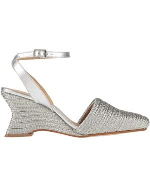 Castañer Pumps - White
