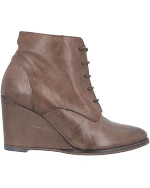Ixos Ankle Boots - Brown