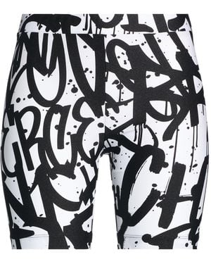 Chiara Ferragni Shorts & Bermuda Shorts - Black