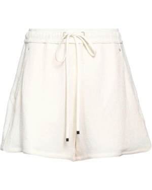 Low Classic Shorts & Bermuda Shorts Polyester - Natural