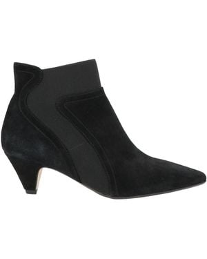Anna F. Ankle Boots - Black