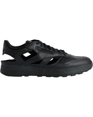 MAISON MARGIELA x REEBOK Sneakers for Men | Online Sale up MAISON MARGIELA x REEBOK Sneakers for Men | Online Sale up