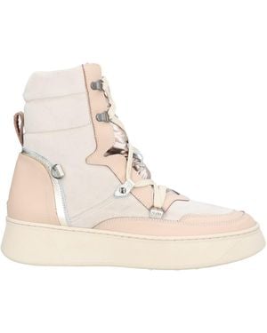 Janet & Janet Ankle Boots - Natural