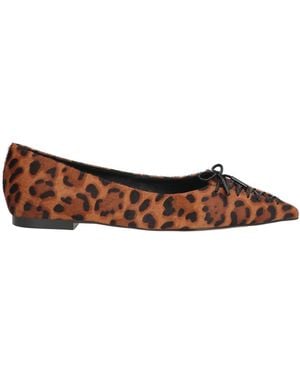 Lola Cruz Ballet Flats - Brown