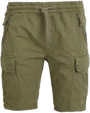 Alpha Industries Shorts & Bermuda Shorts - Green