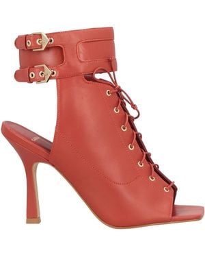 Carrano Sandals - Red