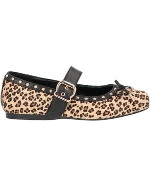 Cult Ballet Flats - White