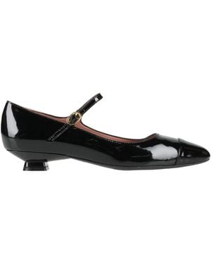 Ovyè Ballet Flats - Black