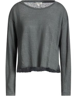 Crossley T-Shirt - Grey
