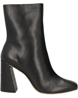 GOLD&ROUGE Ankle Boots - Black
