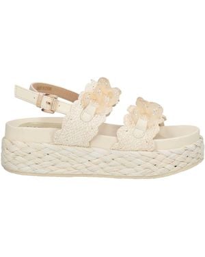 CafeNoir Sandals - Natural
