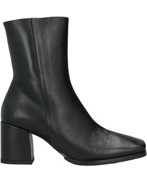 Ixos Ankle Boots - Black