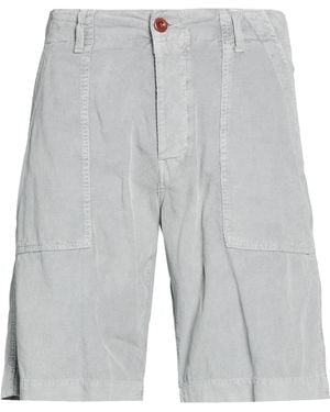 chesapeake's Shorts & Bermuda Shorts - Grey