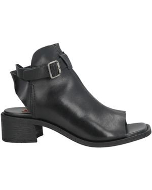 Moma Sandals - Black
