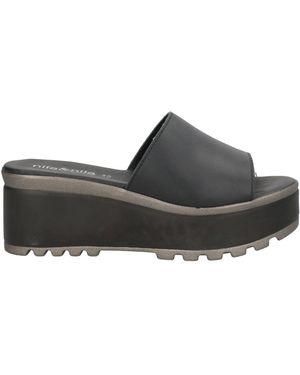 Nila & Nila Sandals - Gray