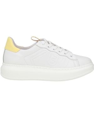 La Fille Des Fleurs Trainers - White