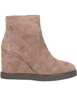 Piumi Ankle Boots - Brown