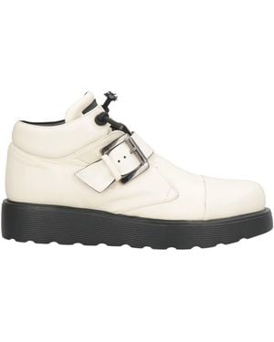 Ixos Ankle Boots - White