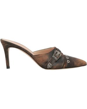Guess Mules & Clogs - Brown