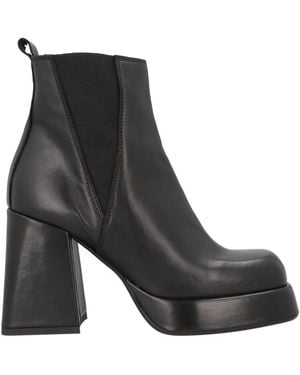CURIOSITÉ Ankle Boots Calfskin - Black