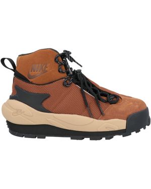 Nike Trainers - Brown