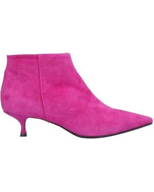 Anna F. Ankle Boots - Pink