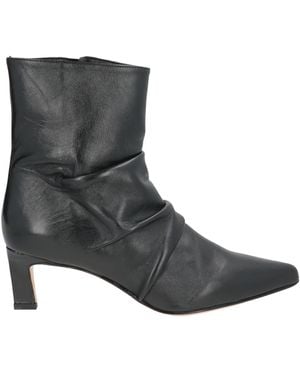 Ovyè Ankle Boots Leather - Black