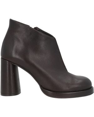 Zinda Ankle Boots - Black