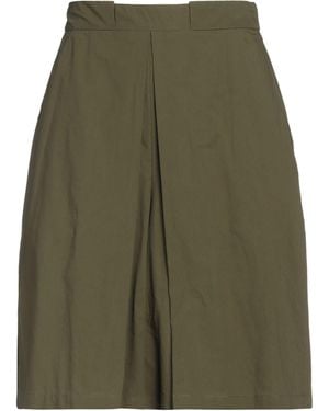 Fedeli Shorts & Bermuda Shorts - Green