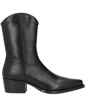 DSquared² Calfskin Pointed-Toe Cowboy Boots - Black