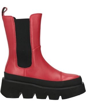 Emanuélle Vee Ankle Boots - Red