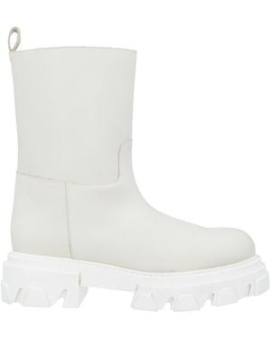 P.A.R.O.S.H. Ankle Boots - White