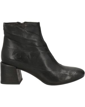 Collection Privée Ankle Boots - Black