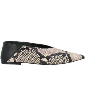 Toral Ballet Flats - White