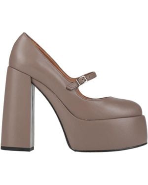 Ovyè Court Shoes - Grey
