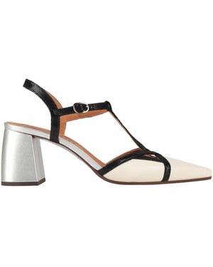 Chie Mihara Ivory Court Shoes Leather - Natural