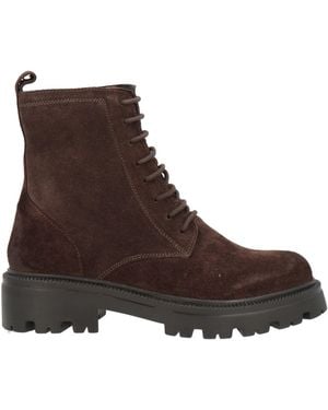 Osey Ankle Boots - Brown