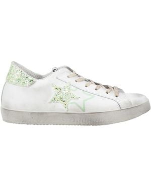 2Star Trainers - White